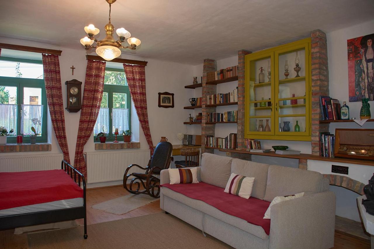Égkőris Vendégház Bakonyszucs Exterior foto