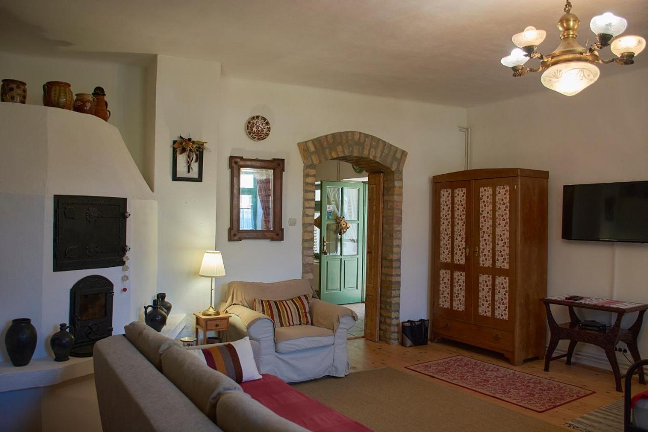 Égkőris Vendégház Bakonyszucs Exterior foto